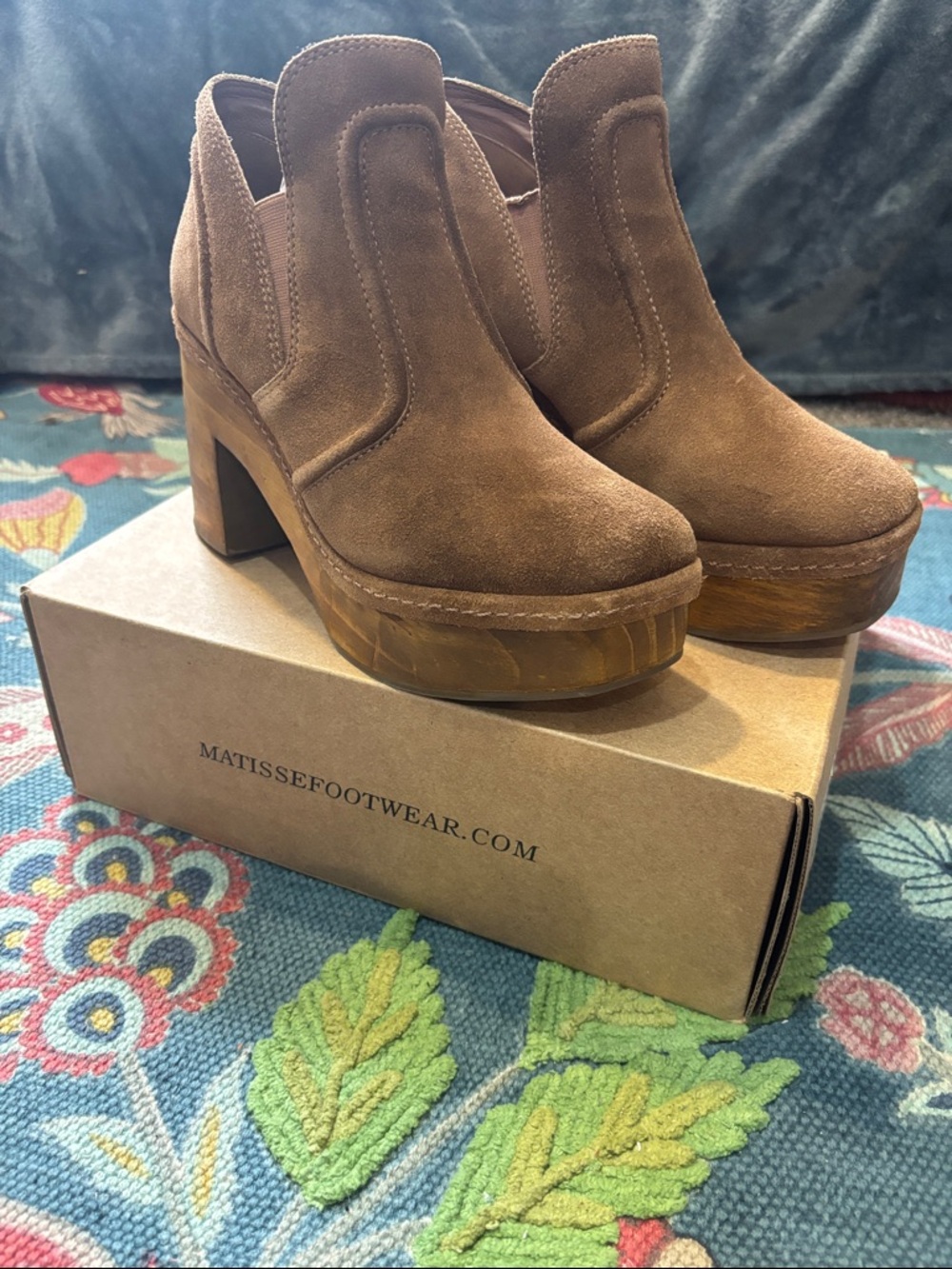 Matisse Brown Suede Platform Jolie Booties